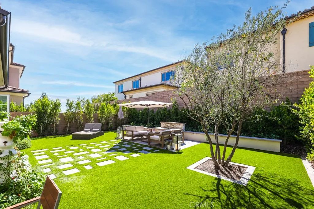 Image 49 of property listing at 91 Rockinghorse, Irvine, CA 92602