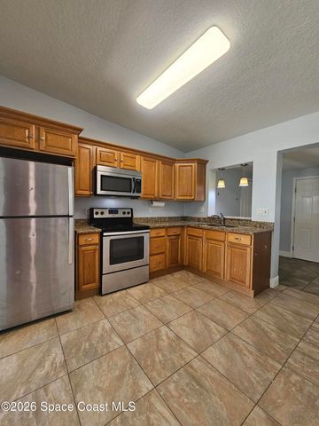 135 Roosevelt Avenue 135a, Cocoa Beach, FL 32931