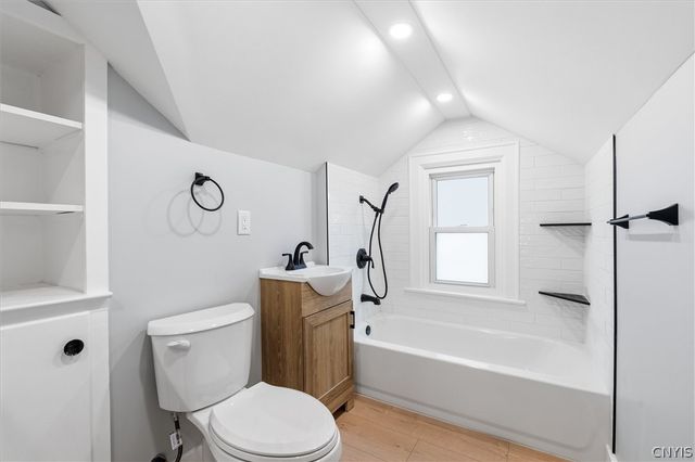 226 Plymouth Drive, Syracuse, NY 13206