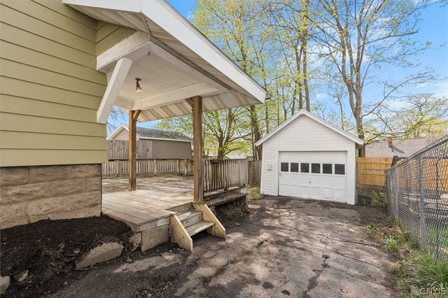 226 Plymouth Drive, Syracuse, NY 13206