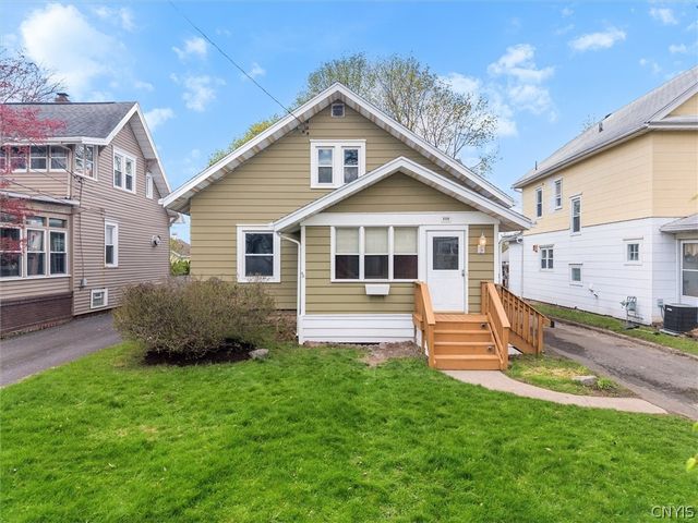 226 Plymouth Drive, Syracuse, NY 13206