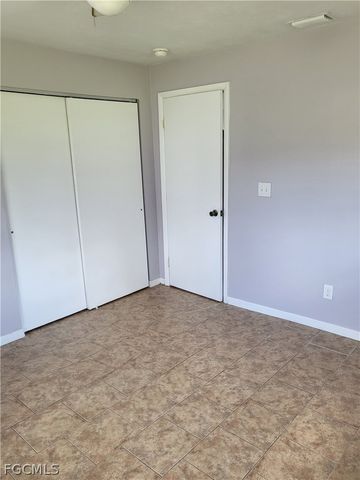 1916 High ST 1910, Fort Myers, FL 33916