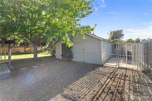 220 S Roosevelt Street, Walla Walla, WA 99362