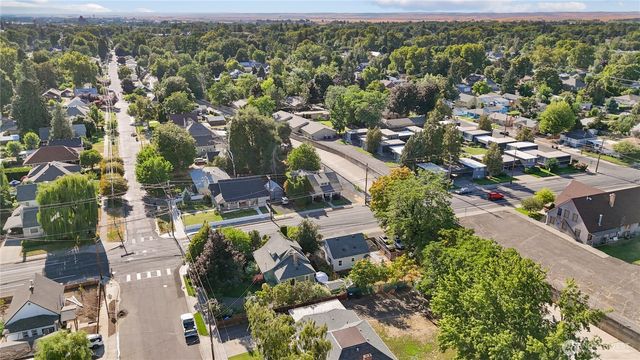 220 S Roosevelt Street, Walla Walla, WA 99362