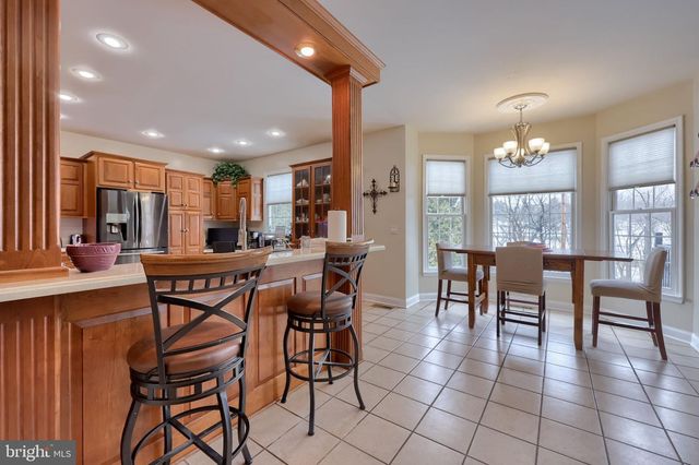 4972 FARMINGTON RD, Harrisburg, PA 17112