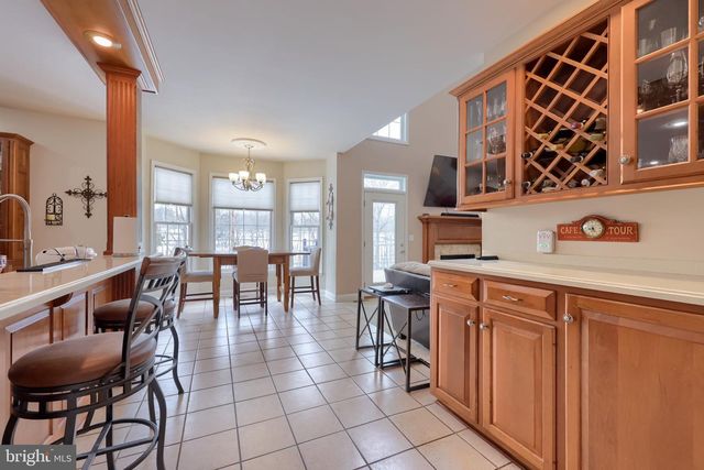 4972 FARMINGTON RD, Harrisburg, PA 17112