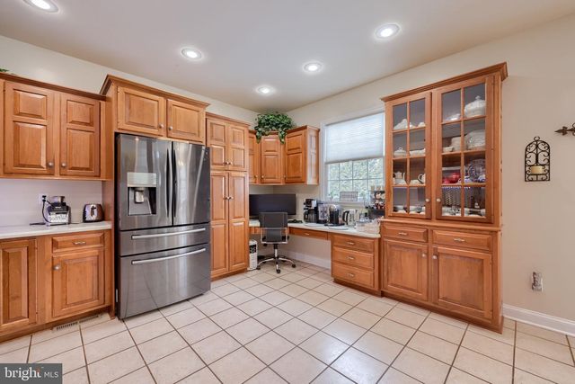 4972 FARMINGTON RD, Harrisburg, PA 17112