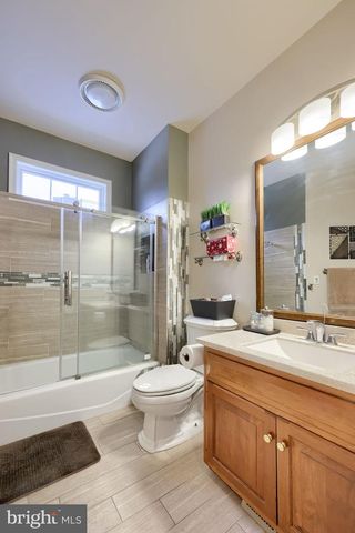 4972 FARMINGTON RD, Harrisburg, PA 17112