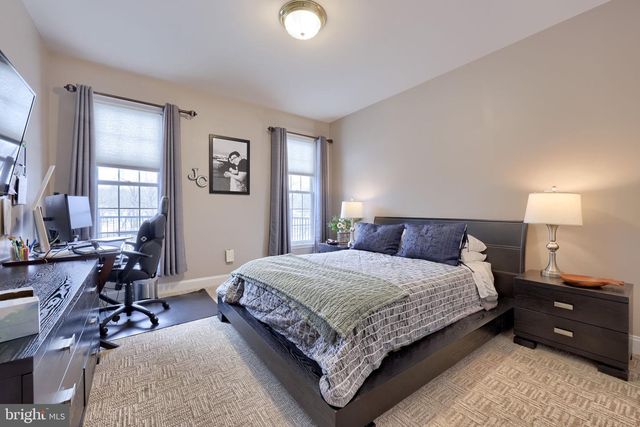 4972 FARMINGTON RD, Harrisburg, PA 17112