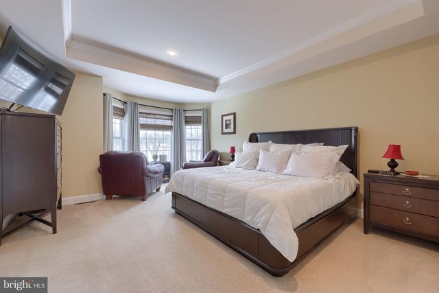 4972 FARMINGTON RD, Harrisburg, PA 17112