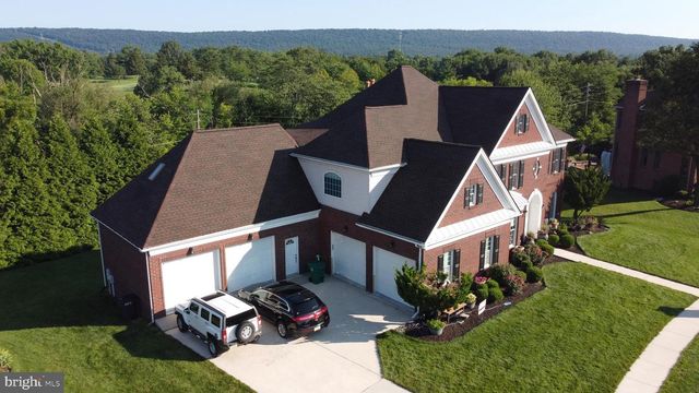 4972 FARMINGTON RD, Harrisburg, PA 17112