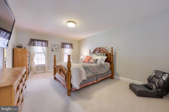 4972 FARMINGTON RD, Harrisburg, PA 17112