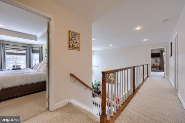 4972 FARMINGTON RD, Harrisburg, PA 17112