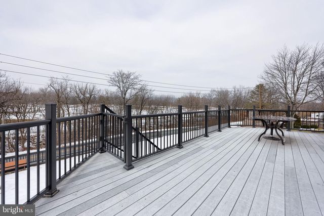 4972 FARMINGTON RD, Harrisburg, PA 17112