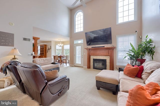 4972 FARMINGTON RD, Harrisburg, PA 17112