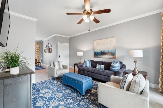 7000 Seawall Boulevard 412, Galveston, TX 77551