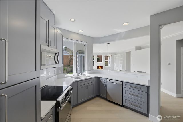 3814 69th Avenue W, University Place, WA 98466