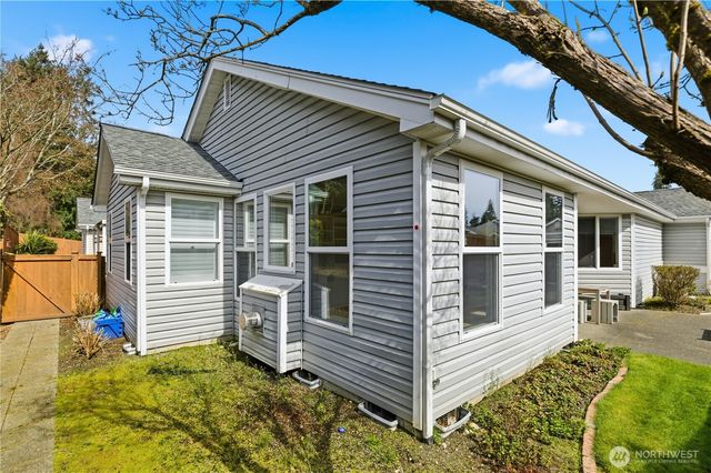 3814 69th Avenue W, University Place, WA 98466