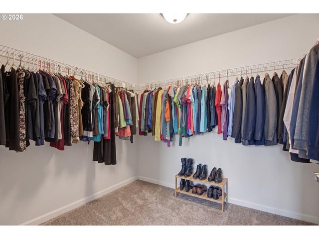 9080 Sw GRAPHITE Ter, Beaverton, OR 97007
