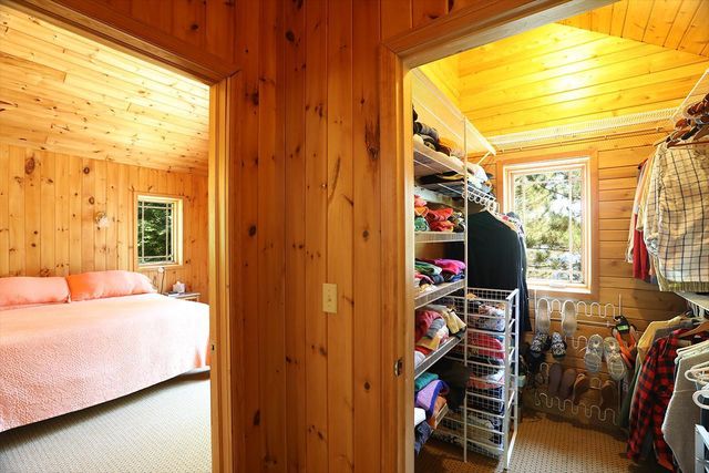 8890 Raps Road, Cook, MN 55723