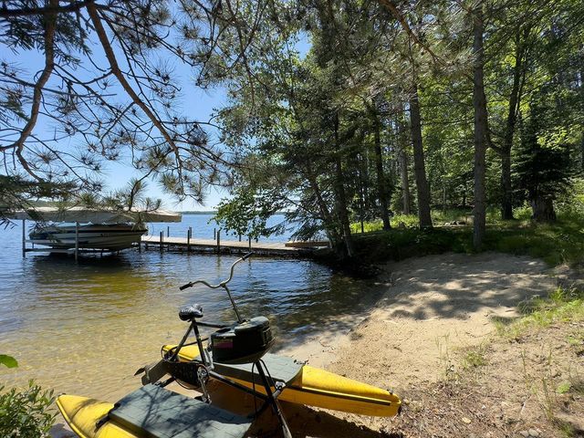 8890 Raps Road, Cook, MN 55723