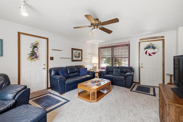 1500 S Calhoun ROAD, New Berlin, WI 53151