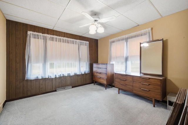 1500 S Calhoun ROAD, New Berlin, WI 53151