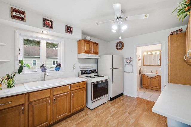 1500 S Calhoun ROAD, New Berlin, WI 53151