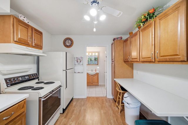 1500 S Calhoun ROAD, New Berlin, WI 53151