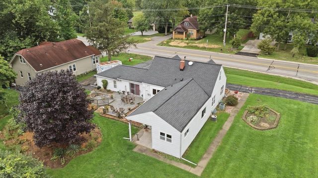1500 S Calhoun ROAD, New Berlin, WI 53151