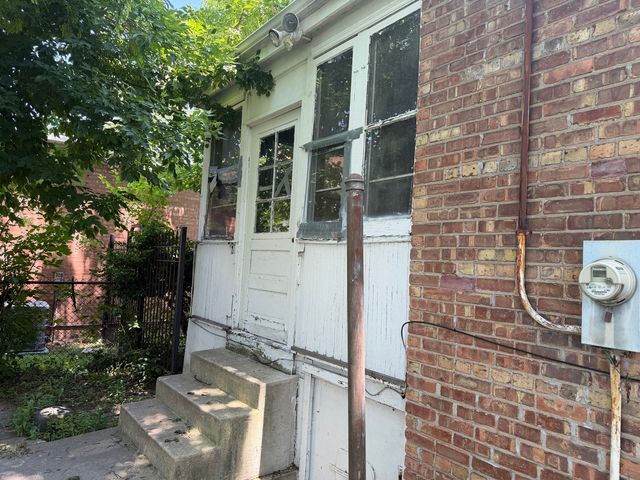 8504 S Prairie Avenue, Chicago, IL 60619