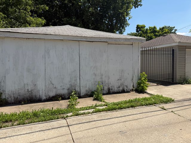 8504 S Prairie Avenue, Chicago, IL 60619
