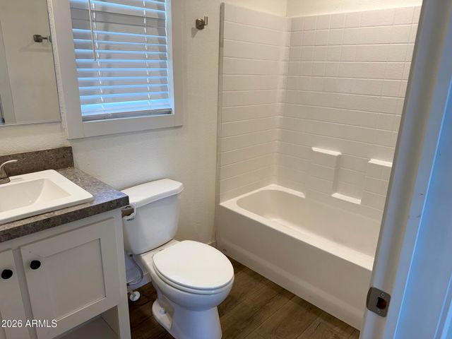 5201 W Camelback Road H241, Phoenix, AZ 85031