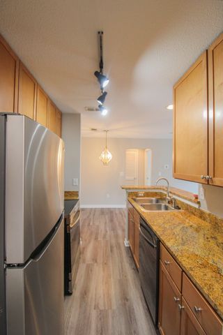 271 Alexandra Drive 12, Mount Pleasant, SC 29464