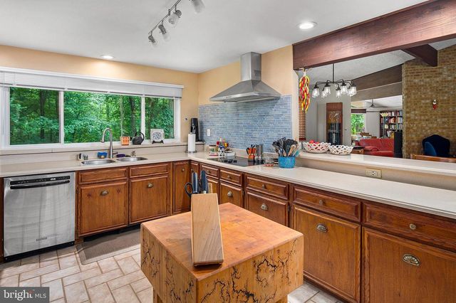 5475 GREEN BRIDGE RD, Dayton, MD 21036