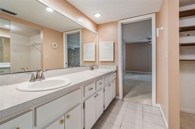 225 COUNTRY CLUB DRIVE 1209, Largo, FL 33771