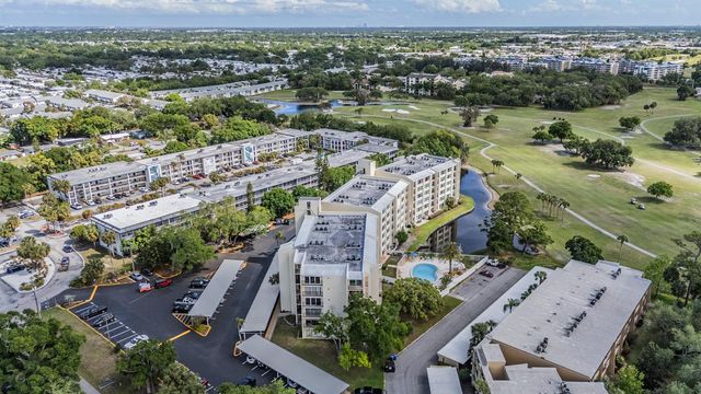 225 COUNTRY CLUB DRIVE 1209, Largo, FL 33771