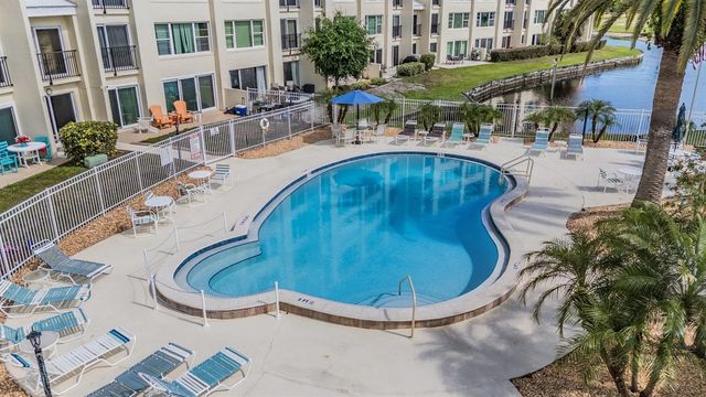 225 COUNTRY CLUB DRIVE 1209, Largo, FL 33771