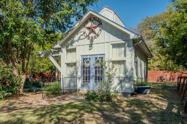 310 Hannah Drive, Farmersville, TX 75442