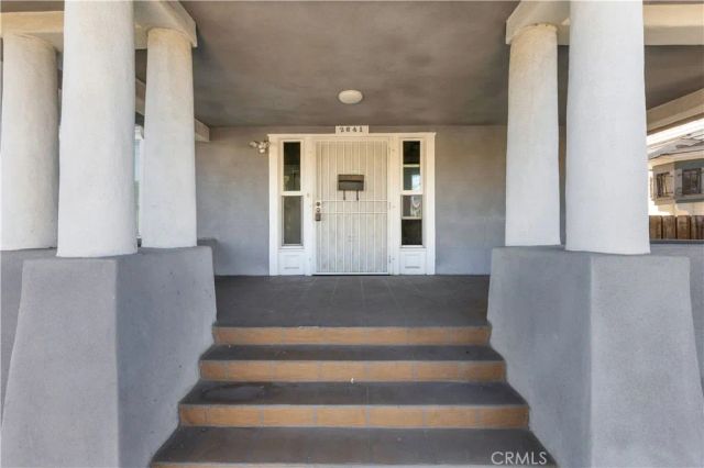 2641 S Catalina Street, Los Angeles, CA 90007