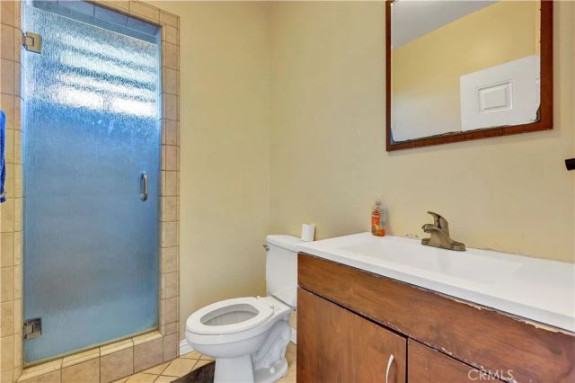 2641 S Catalina Street, Los Angeles, CA 90007