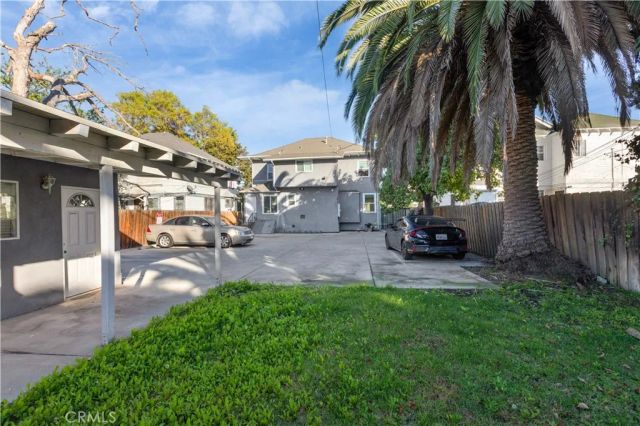 2641 S Catalina Street, Los Angeles, CA 90007