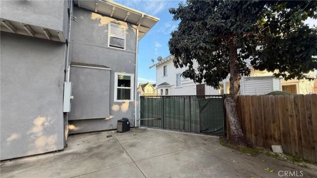2641 S Catalina Street, Los Angeles, CA 90007