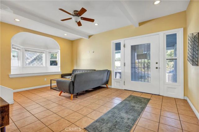 2641 S Catalina Street, Los Angeles, CA 90007