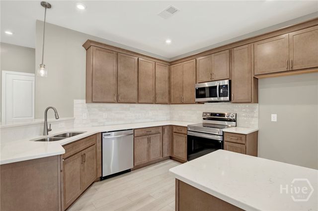 265 James Drive, Richmond Hill, GA 31324