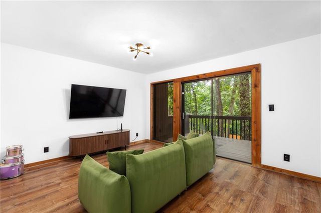 1080 Martin Ridge Road, Roswell, GA 30076