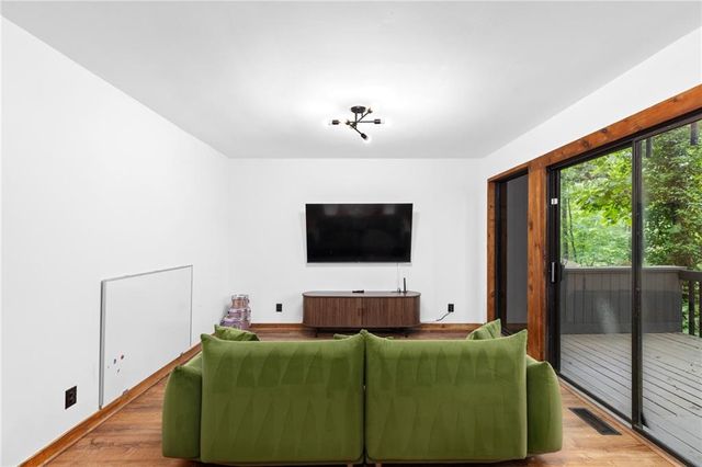 1080 Martin Ridge Road, Roswell, GA 30076