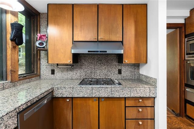 1080 Martin Ridge Road, Roswell, GA 30076