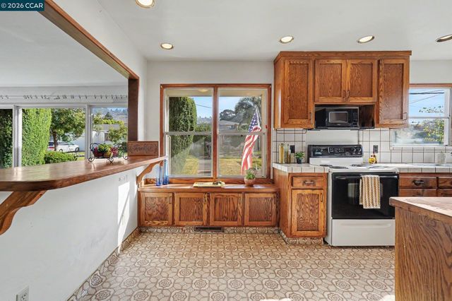 1005 Richmond St, El Cerrito, CA 94530