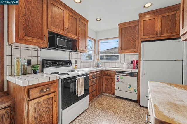 1005 Richmond St, El Cerrito, CA 94530
